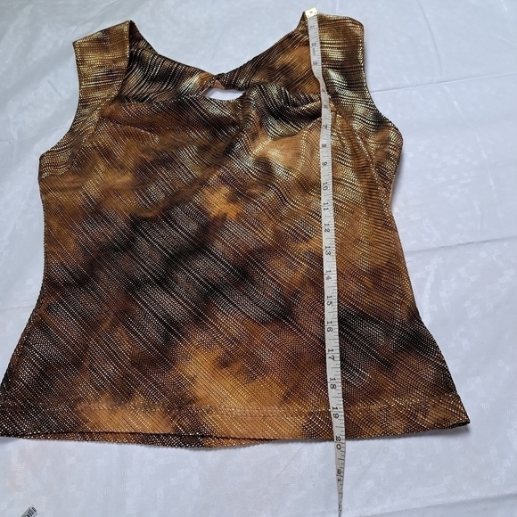 VINTAGE Lori Ann Gold Tone Cut out Tank Top - Picture 9 of 10